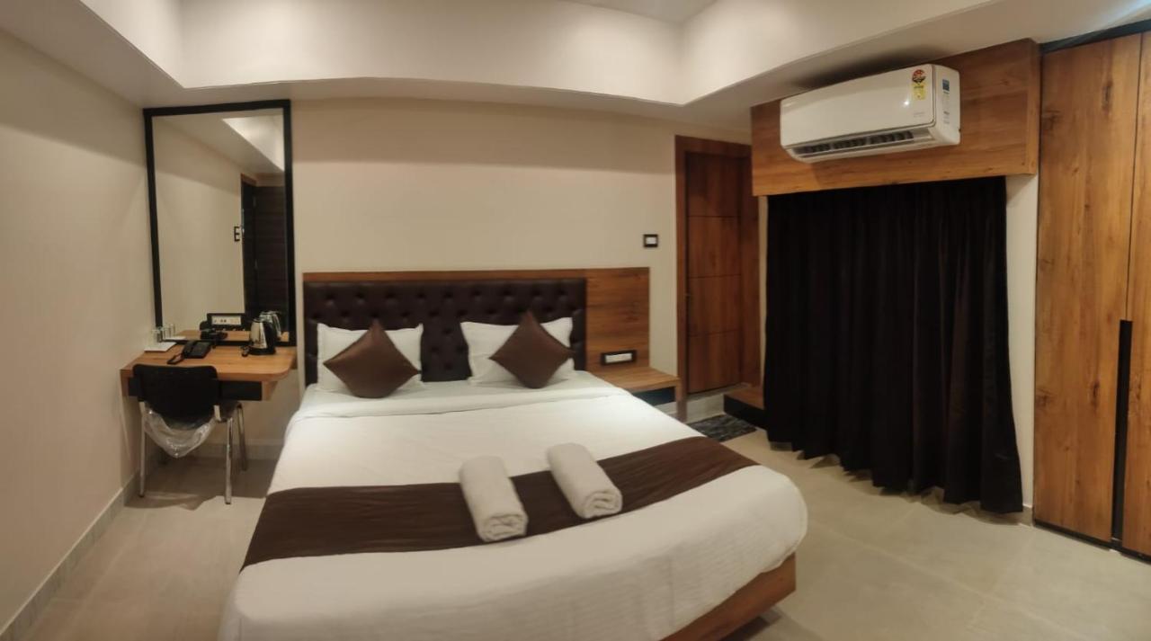 Aditya Inn Guwahati Exterior foto